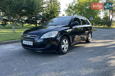 Универсал Kia Ceed 2007 в Новых Петровцах