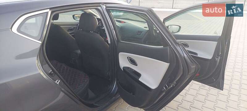 Хетчбек Kia Ceed 2013 в Києві