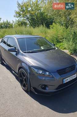 Хэтчбек Kia Ceed 2010 в Житомире