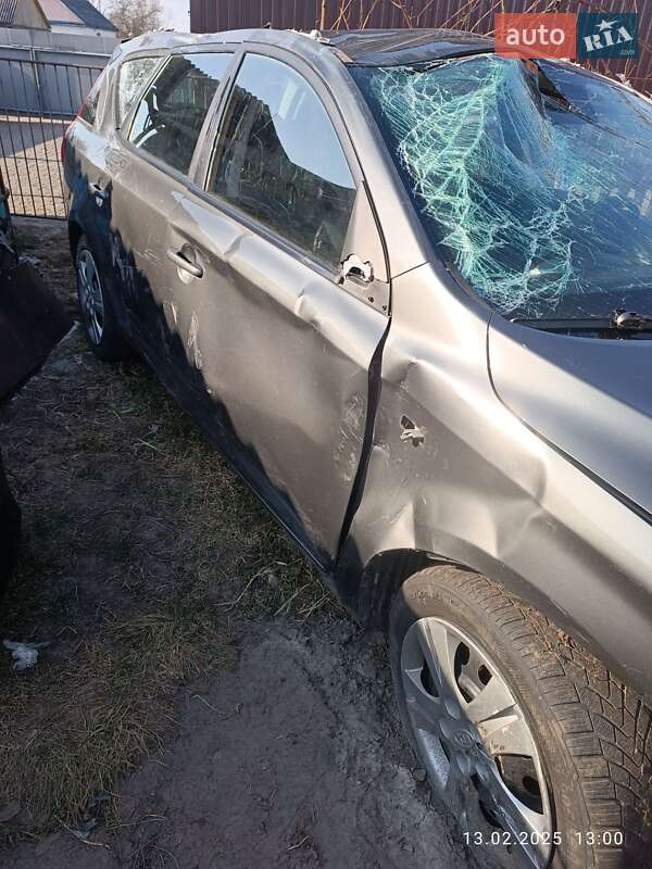 Универсал Kia Ceed 2011 в Барвинках фото 2 Универсал Kia Ceed 2011 в Барвинках