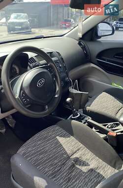 Хэтчбек Kia Ceed 2008 в Львове