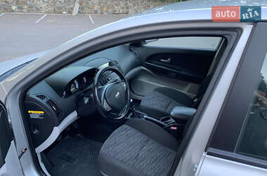 Хэтчбек Kia Ceed 2007 в 