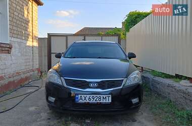 Хэтчбек Kia Ceed 2010 в Харькове