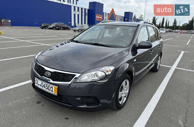 Універсал Kia Ceed 2010 в Кам'янець-Подільському