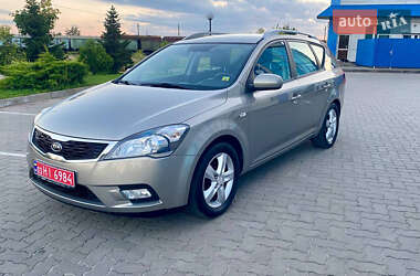 Універсал Kia Ceed 2010 в Миколаєві