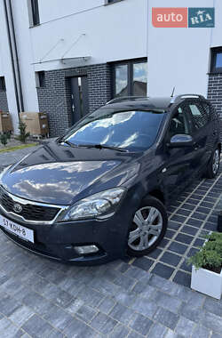Универсал Kia Ceed 2009 в Луцке