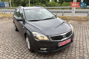 Універсал Kia Ceed 2010 в Рівному