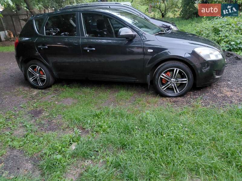 Хэтчбек Kia Ceed 2007 в Чернигове