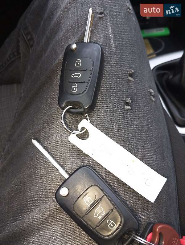 Хэтчбек Kia Ceed 2011 в Киеве фото 20 Хэтчбек Kia Ceed 2011 в Киеве