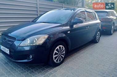 Хэтчбек Kia Ceed 2008 в Одессе