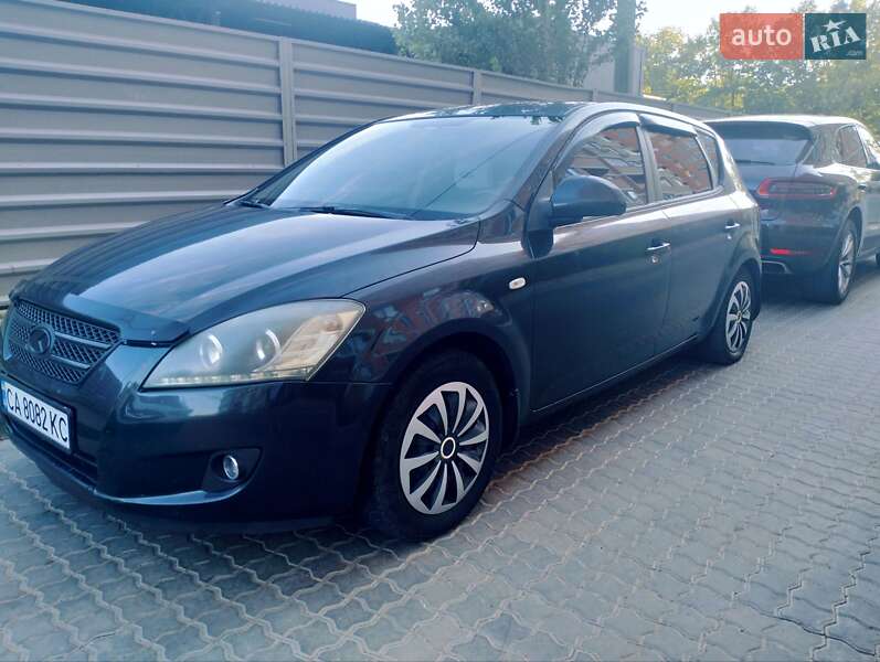Хэтчбек Kia Ceed 2008 в Одессе