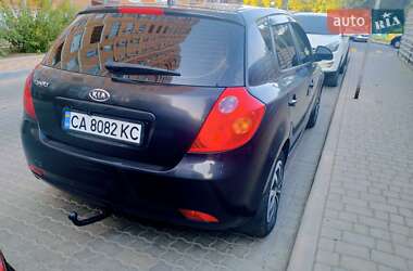 Хэтчбек Kia Ceed 2008 в Одессе