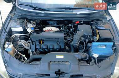 Хэтчбек Kia Ceed 2008 в Одессе