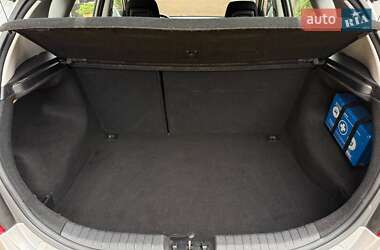 Хэтчбек Kia Ceed 2007 в 