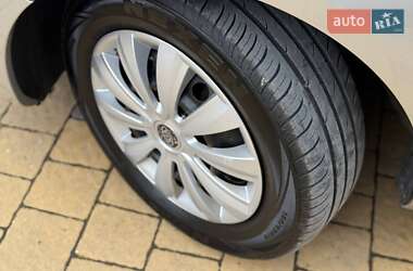Хэтчбек Kia Ceed 2007 в 