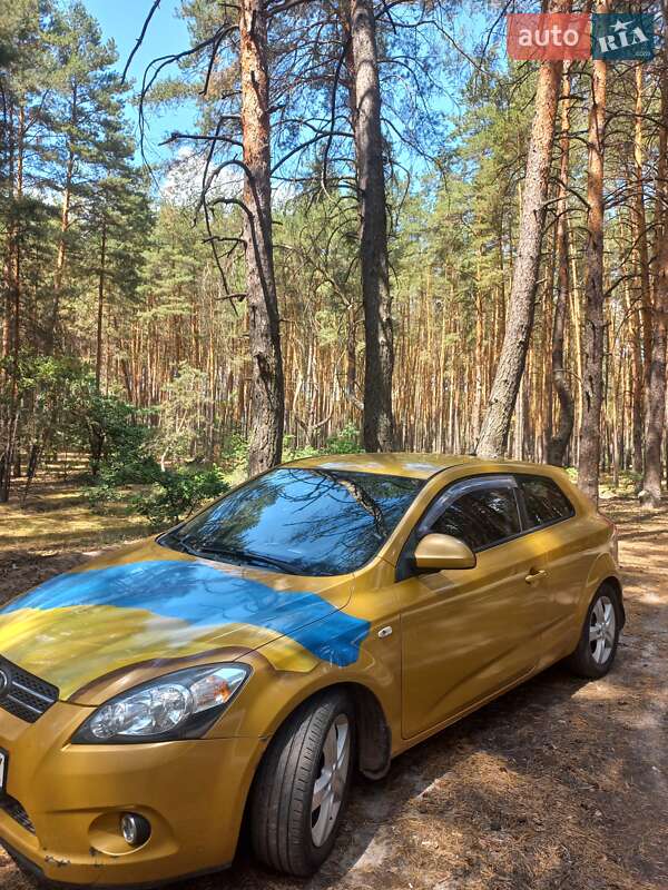 Хэтчбек Kia Ceed 2008 в Полтаве
