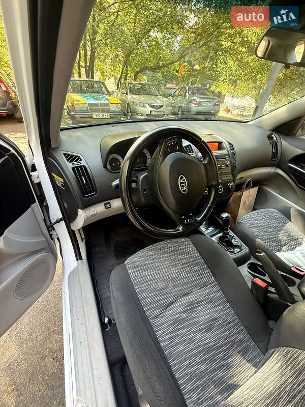 Універсал Kia Ceed 2008 в Києві фото 2 Універсал Kia Ceed 2008 в Києві