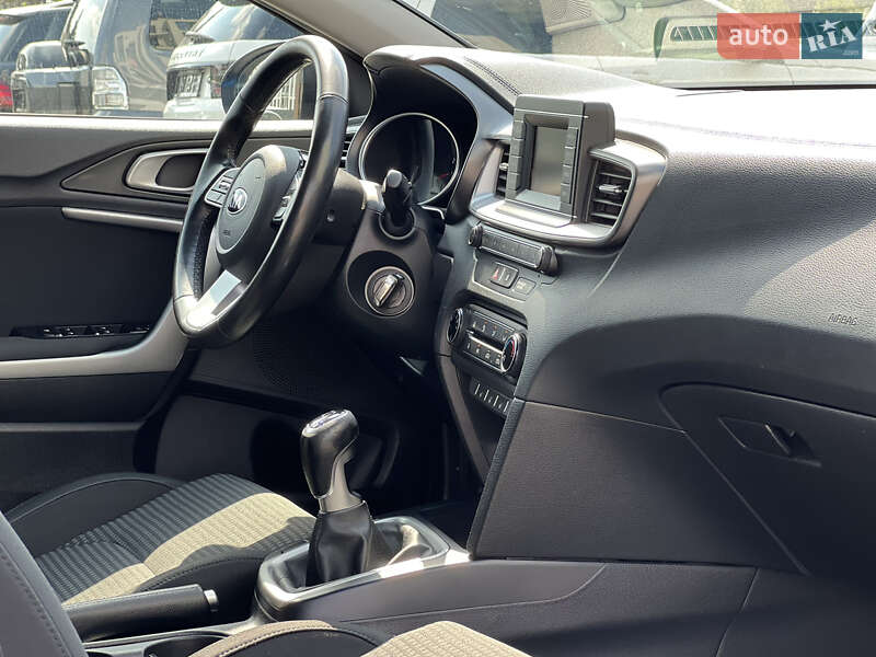 Хэтчбек Kia Ceed 2019 в Ужгороде фото 42 Хэтчбек Kia Ceed 2019 в Ужгороде