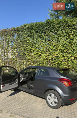 Хэтчбек Kia Ceed 2008 в 