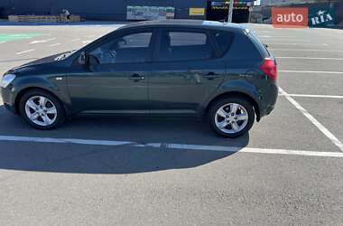 Хэтчбек Kia Ceed 2007 в Киеве