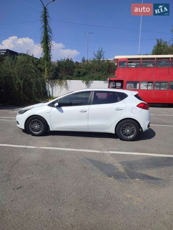 Хэтчбек Kia Ceed 2012 в Ужгороде фото 5 Хэтчбек Kia Ceed 2012 в Ужгороде