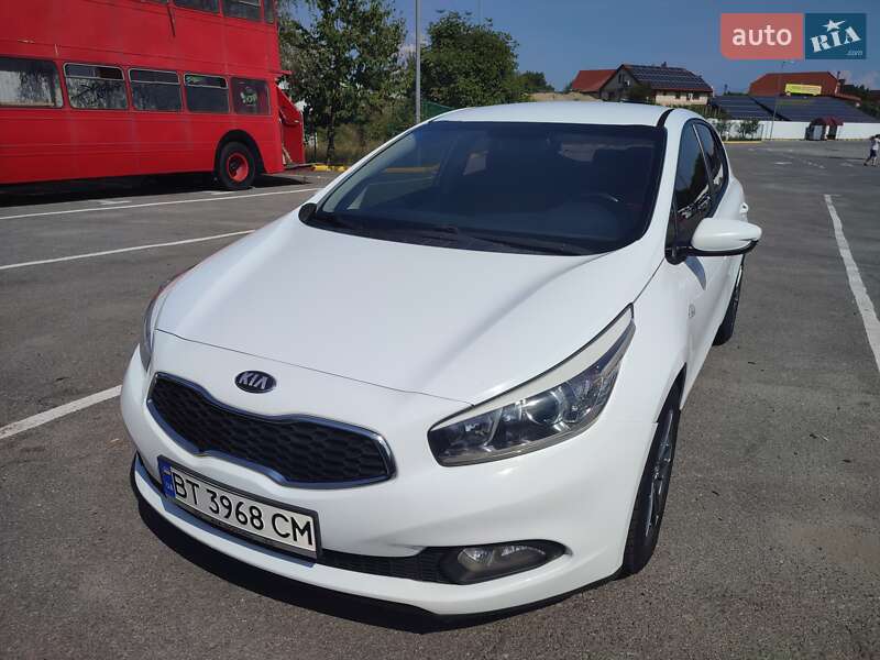 Хэтчбек Kia Ceed 2012 в Ужгороде фото 13 Хэтчбек Kia Ceed 2012 в Ужгороде