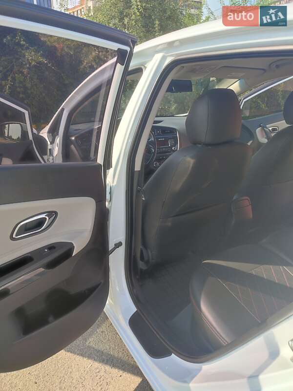 Хэтчбек Kia Ceed 2012 в Ужгороде фото 37 Хэтчбек Kia Ceed 2012 в Ужгороде