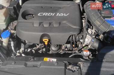 Хэтчбек Kia Ceed 2015 в 