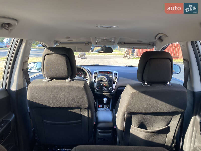 Хэтчбек Kia Ceed 2011 в Луцке