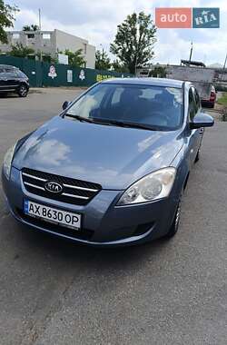 Хэтчбек Kia Ceed 2007 в Харькове