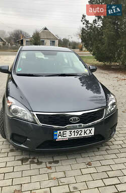 Хетчбек Kia Ceed 2009 в Києві
