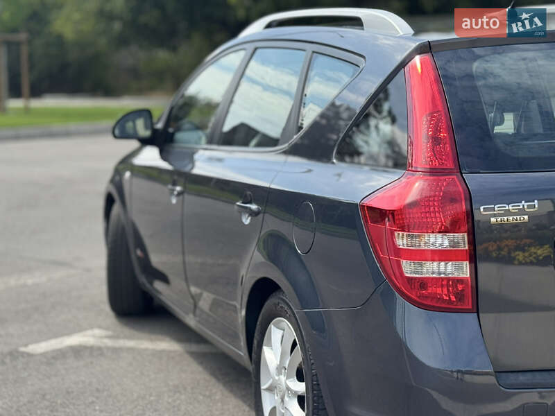 Универсал Kia Ceed 2008 в Запорожье