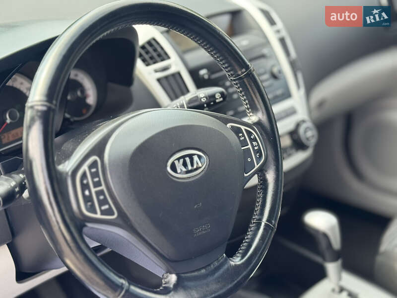 Универсал Kia Ceed 2008 в Запорожье