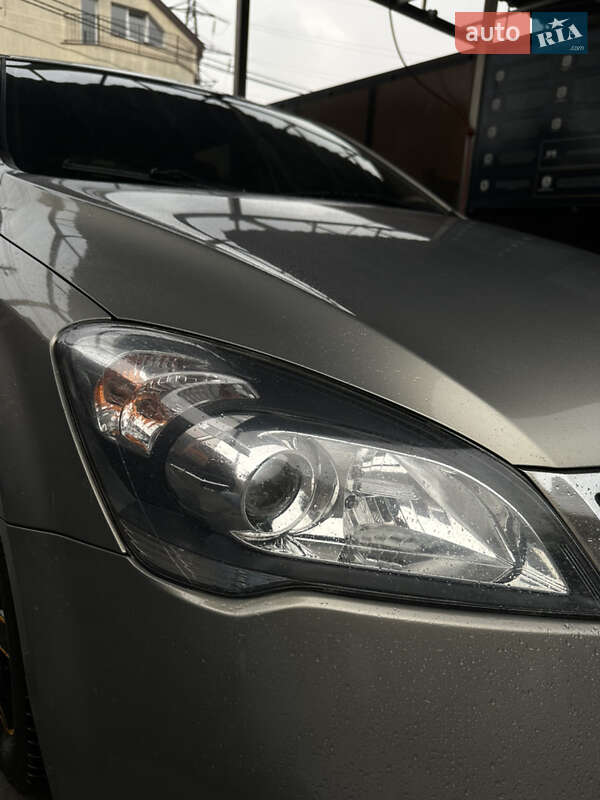 Хэтчбек Kia Ceed 2010 в Одессе