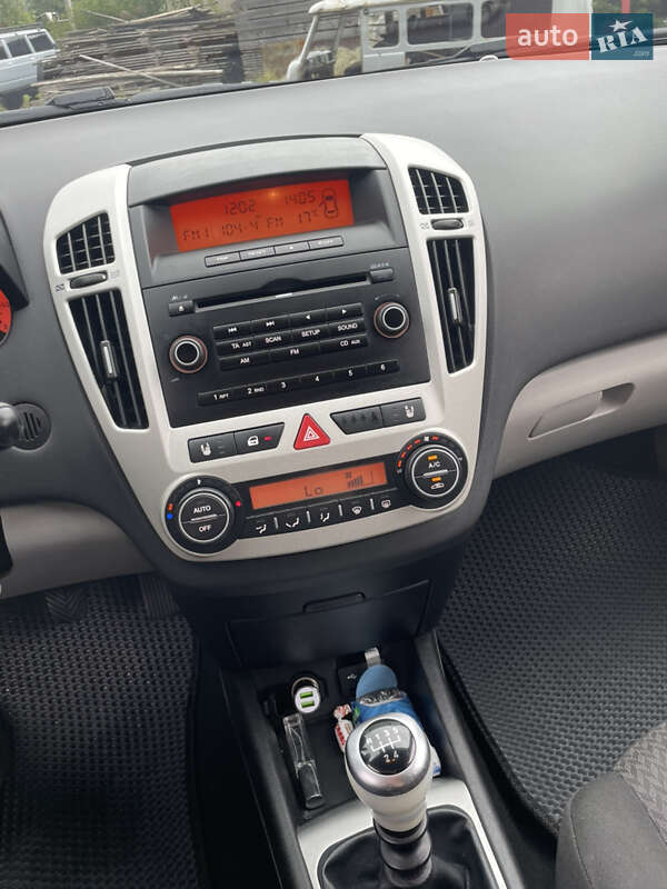 Универсал Kia Ceed 2007 в Сколе