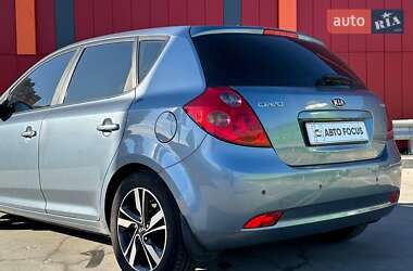 Хэтчбек Kia Ceed 2007 в 