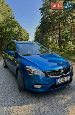 Універсал Kia Ceed 2012 в Острозі