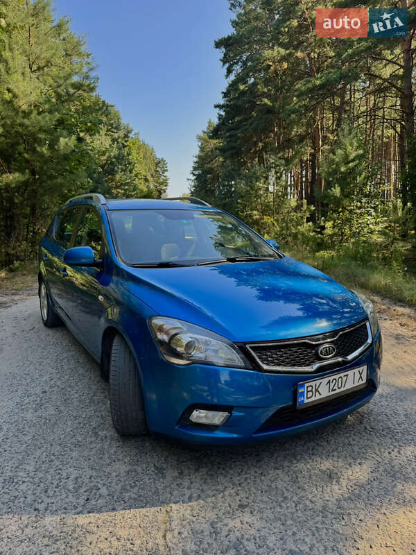Kia Ceed 2012