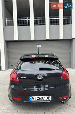 Хэтчбек Kia Ceed 2008 в 