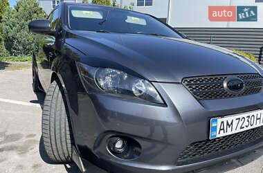 Хэтчбек Kia Ceed 2010 в 