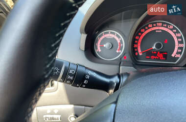 Хэтчбек Kia Ceed 2010 в 
