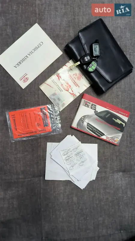 Хэтчбек Kia Ceed 2008 в Киеве документ