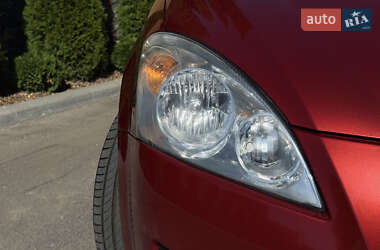 Хэтчбек Kia Ceed 2008 в 