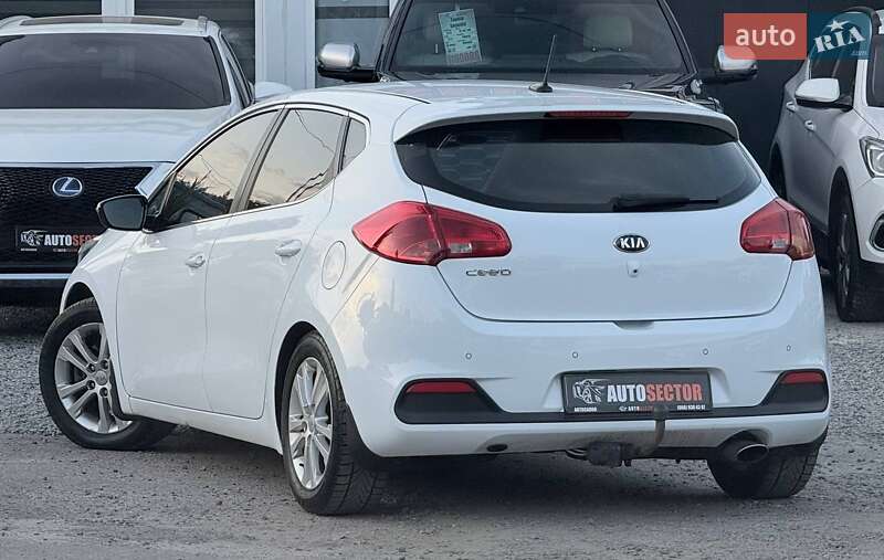 Хэтчбек Kia Ceed 2012 в Харькове