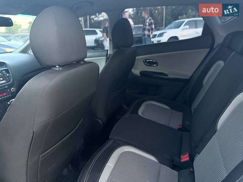 Хэтчбек Kia Ceed 2012 в Харькове