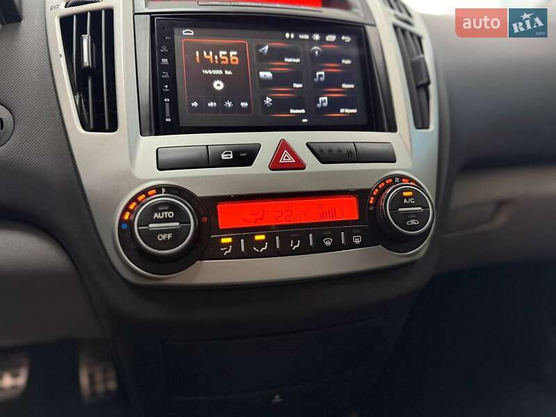 Хэтчбек Kia Ceed 2008 в Киеве