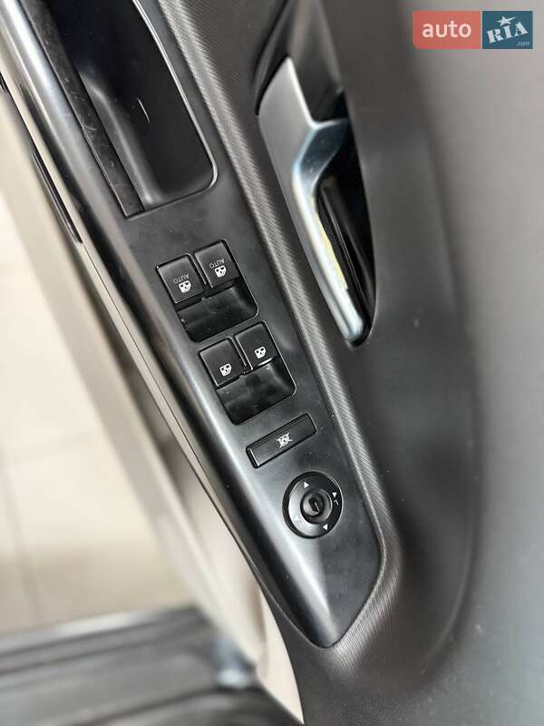 Хэтчбек Kia Ceed 2008 в Киеве
