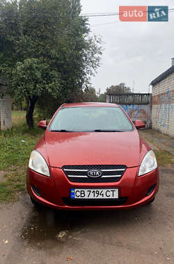 Хэтчбек Kia Ceed 2008 в Чернигове