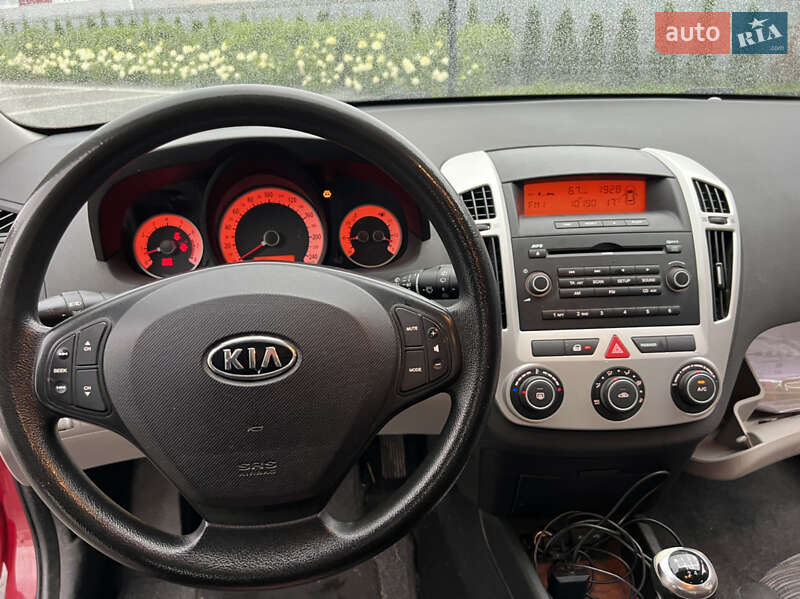 Универсал Kia Ceed 2008 в Луцке