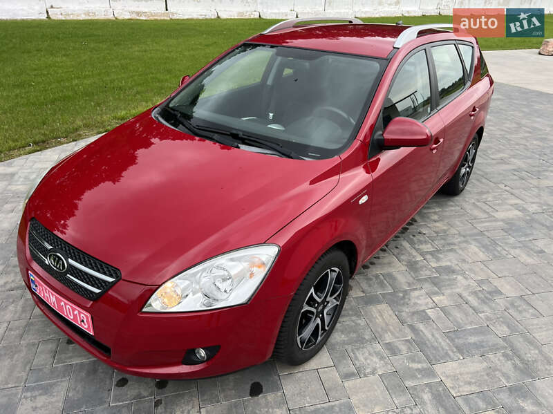 Универсал Kia Ceed 2008 в Луцке